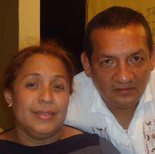 Robert Bustos Photo 28