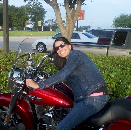 Stephanie Hurst Photo 25