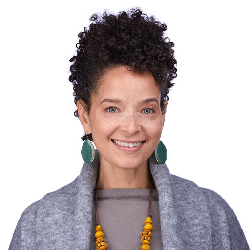 Erica Edwards Photo 21
