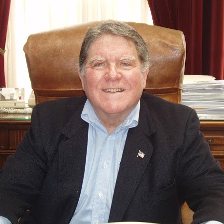 Kenneth Waldron Photo 28