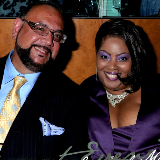 Jennifer Valentine Photo 15