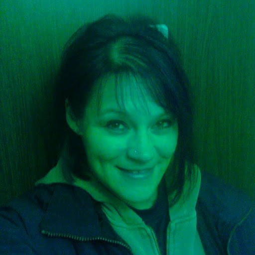 Christine Moon Photo 13