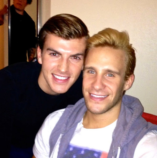 Derek Davies Photo 32