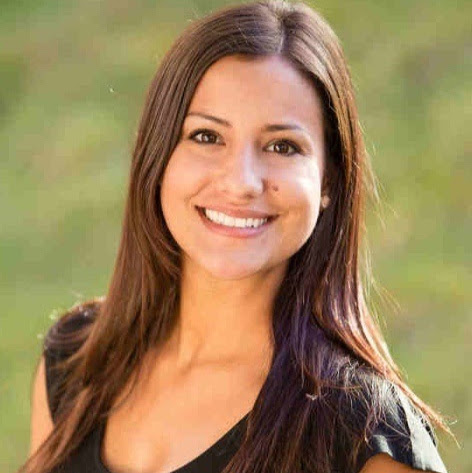 Christina Davies Photo 41