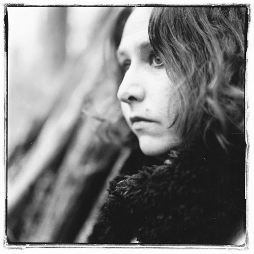 Julie Woolf Photo 13