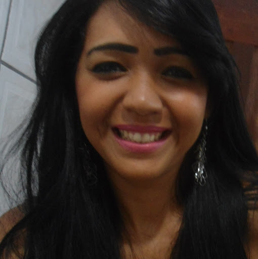 Roberta Campos Photo 22