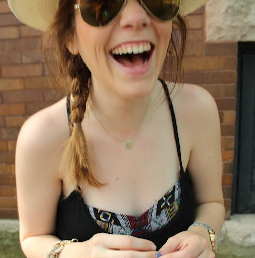 Caitlin Riley Photo 11