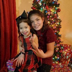 Gloria Robles Photo 18