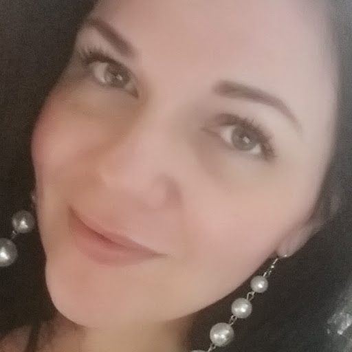 Christina Goodwin Photo 33