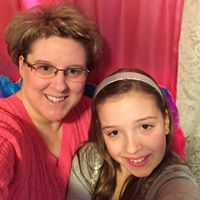 Kerri Howell Photo 19