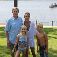 Lee Henderson Photo 29