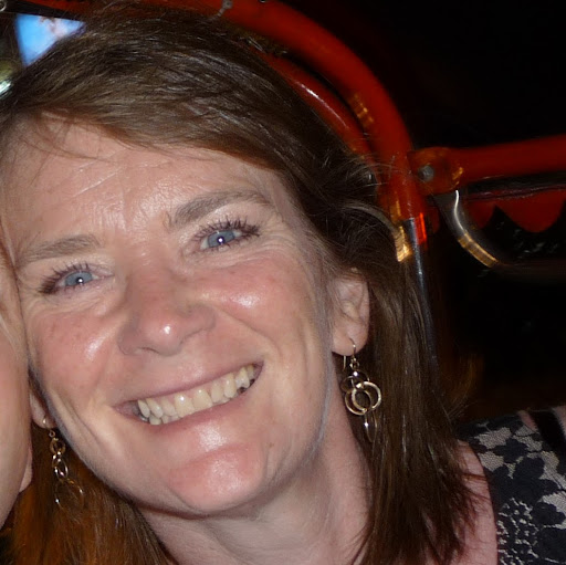 Angela Bowles Photo 8