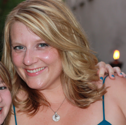 Amy Houston Photo 17