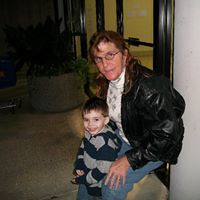 Donna Lyons Photo 40