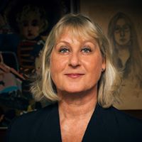 Deborah Holland Photo 32