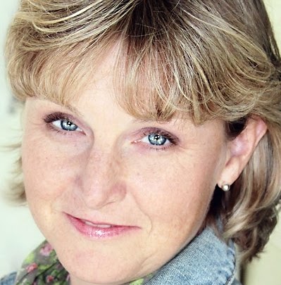Jennifer Downing Photo 44