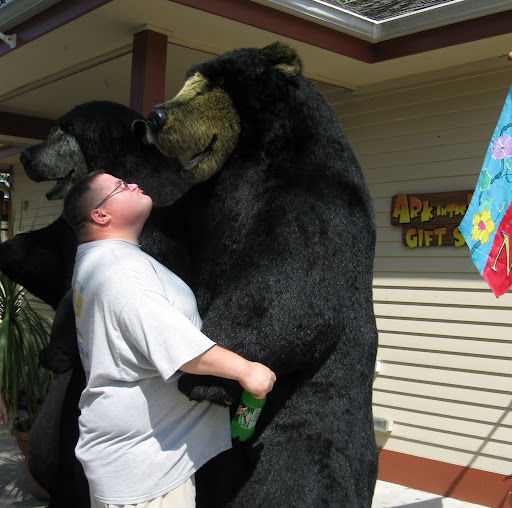 Terry Moore Photo 9