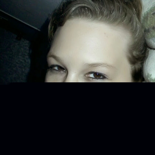 Jennifer Bettencourt Photo 18