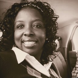 Tasha Lawrence Photo 30