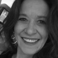 Shannon Rhoades Photo 25