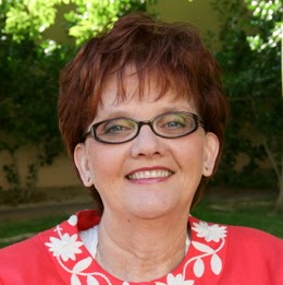 Carol Turner Photo 7
