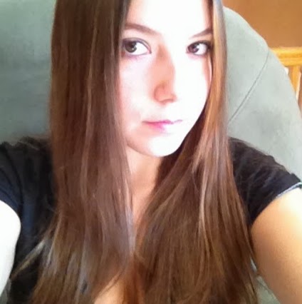 Julie Reilly Photo 37