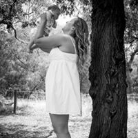 Kelly Bastow Photo 3