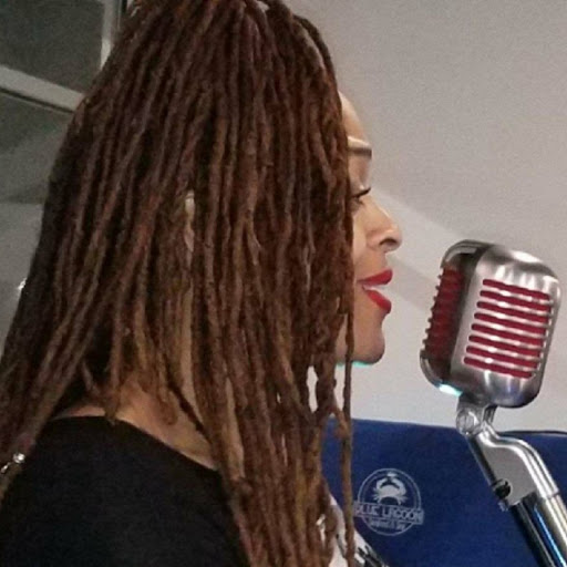 Rachel Simmons Photo 11