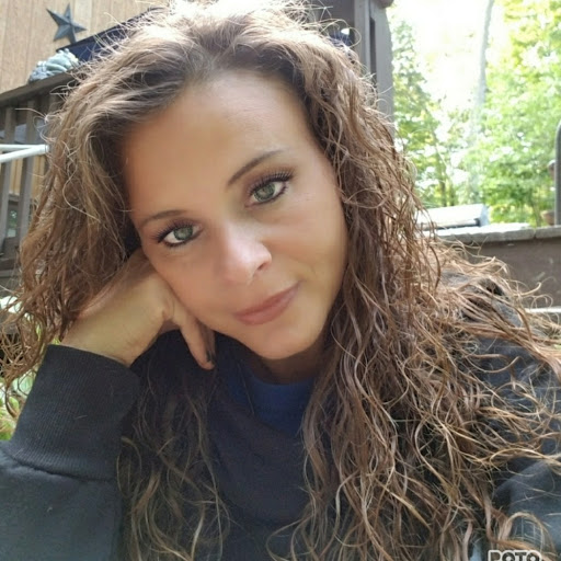 Julie Mckee Photo 8