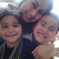 Laura Vargas Photo 15