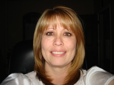 Debbie Bray Photo 30