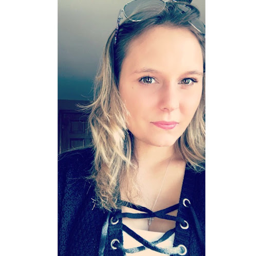 Carolyn Howard Photo 14