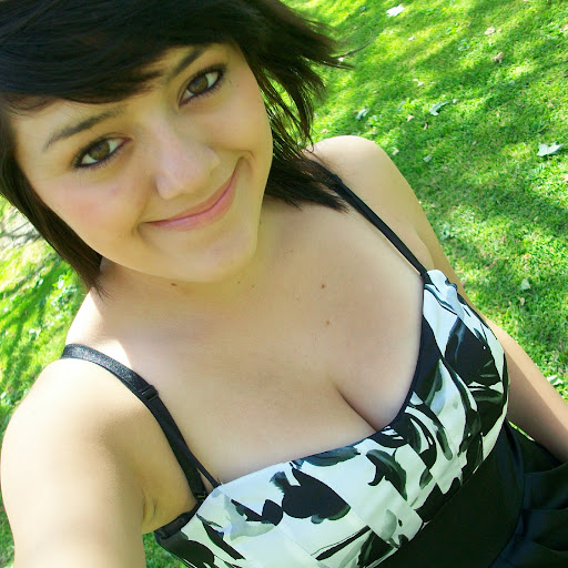 Kimberly Suarez Photo 18