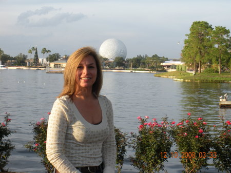 Lisa Perkins Photo 5