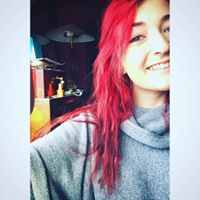Julia Mooney Photo 18