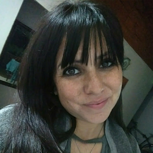 Carina Molina Photo 5