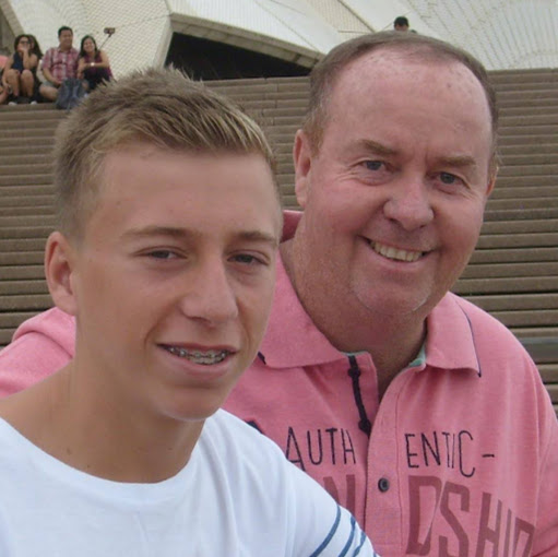 Clifford Cox Photo 31