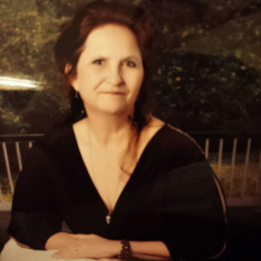Denise Warren Photo 35