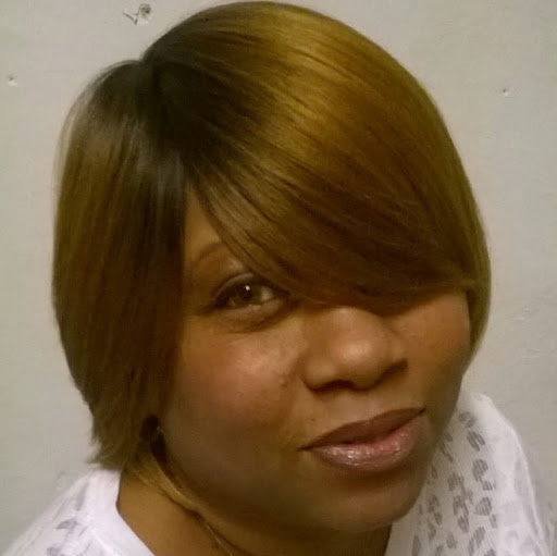 Gloria Moore Photo 8