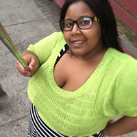 Elizabeth Latham Photo 19