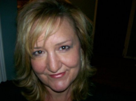 Suzanne Bailey Photo 34
