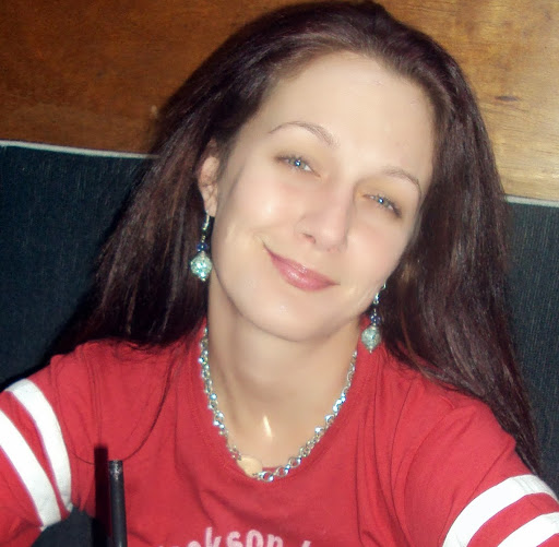 Laura Bishop Photo 14