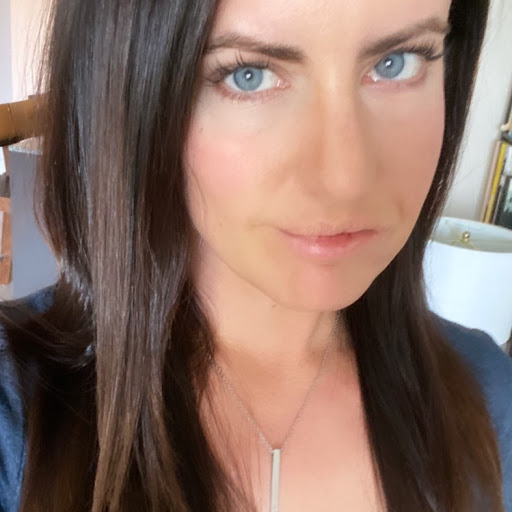 Anne Martin Photo 18