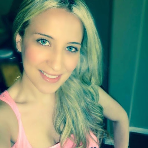 Laura Monk Photo 25