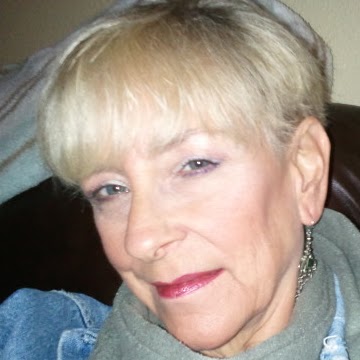 Diane Daniels Photo 32