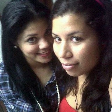 Emily Fernandez Photo 33