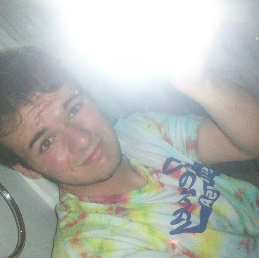 Daniel Burns Photo 50