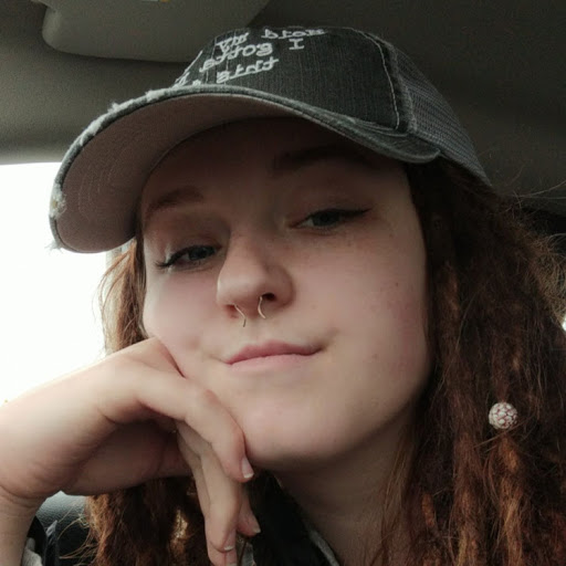 Annie Abbott Photo 9