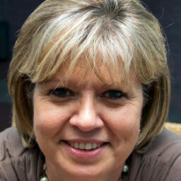 Penny Stevenson Photo 32