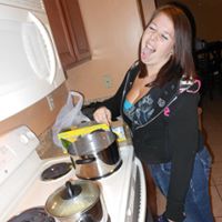 Lindsey Skinner Photo 17